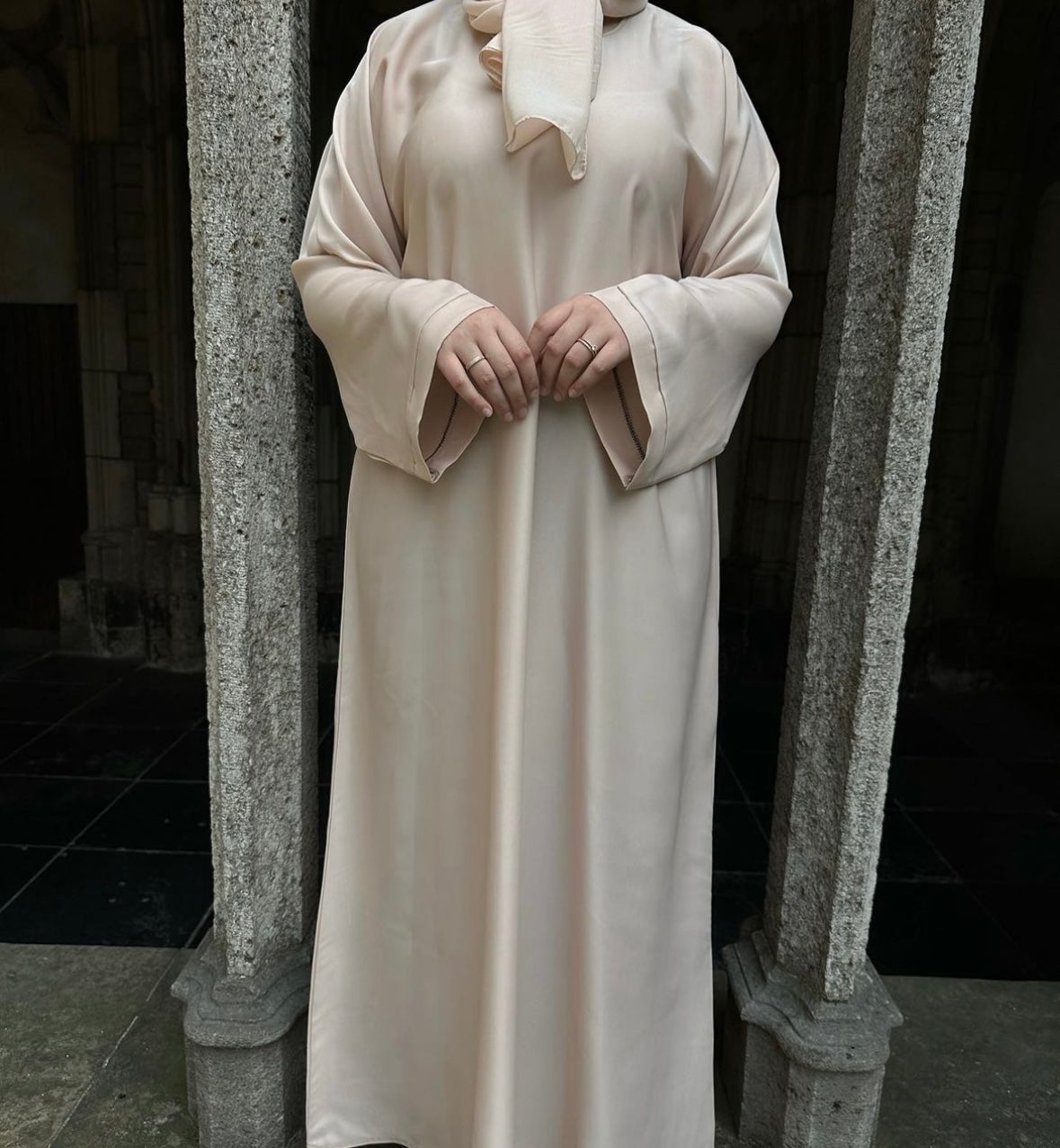 Basic abaya